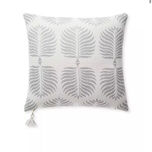 Serena & Lily Silver Granada palm Leaf Pattern Pillow